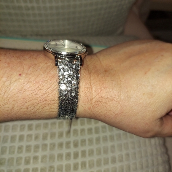 Kate's Spade NWT Live Colorfully Watch Set Rhinestones Bezel MOP Face 2 bands - Picture 4 of 16